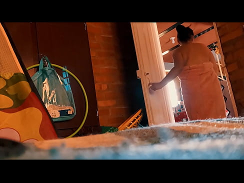 ❤️ Min farbror följer mig in i duschen och knullar mig medan jag duschar. ️❌ Fuckvideo at us ❤